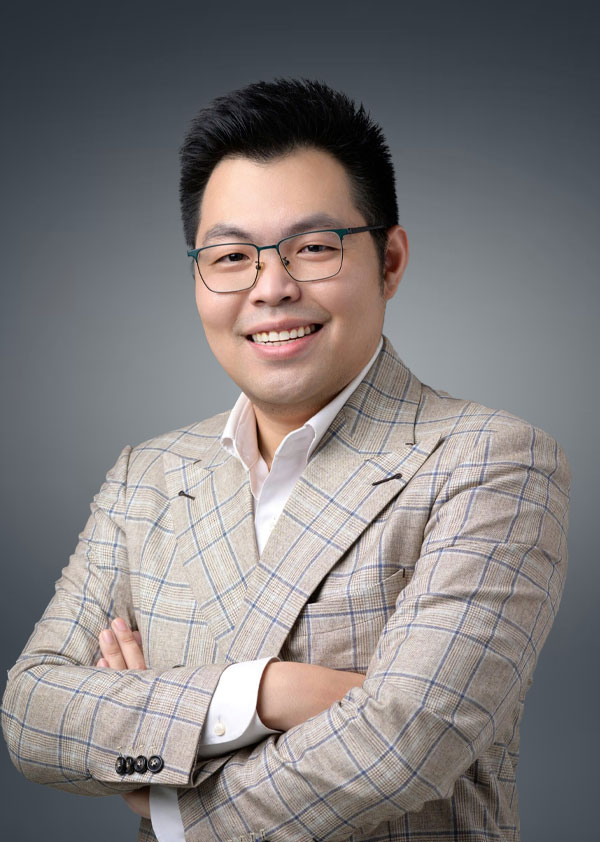 LS. Trần Đức Hoàng